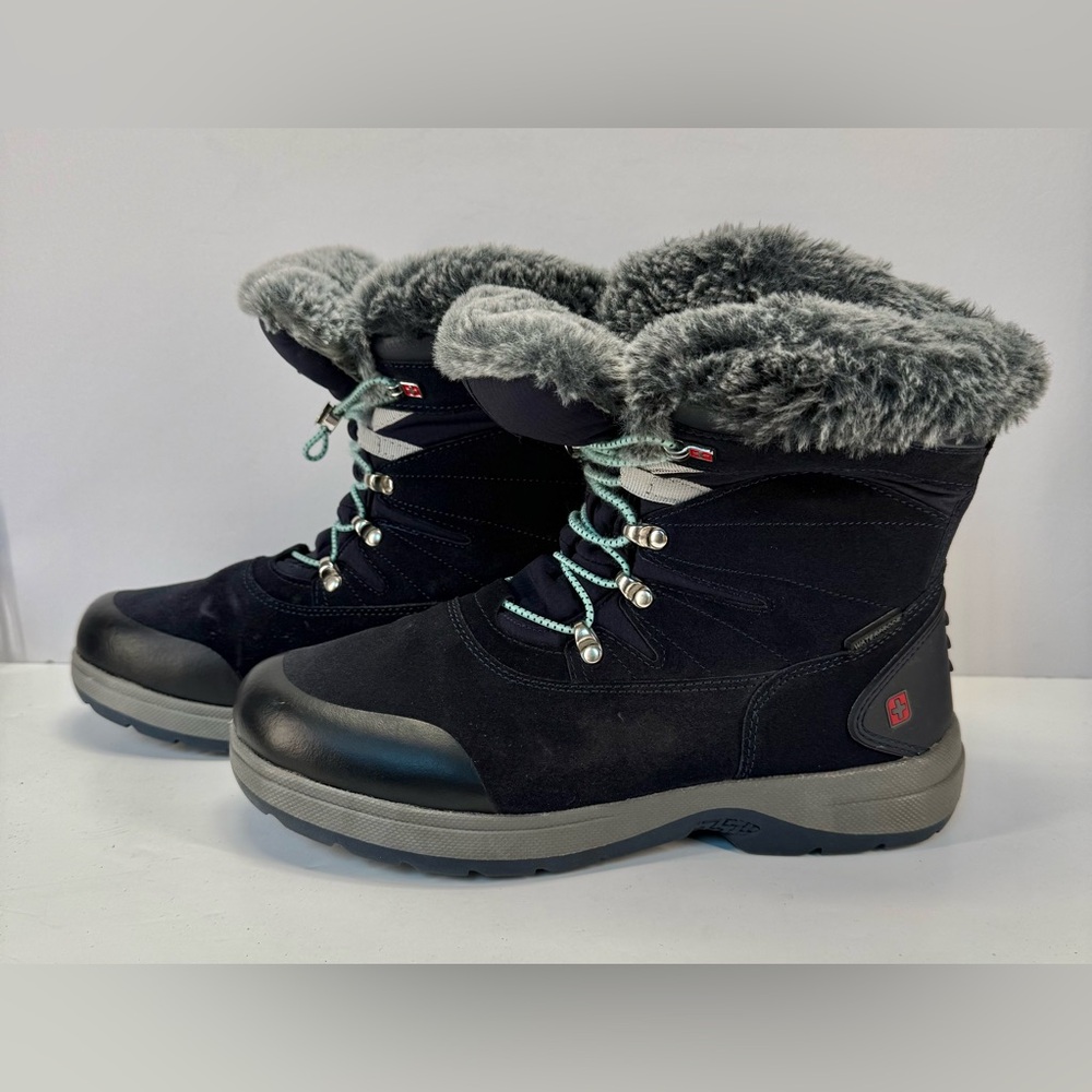 Swisstech waterproof womens navy blue Winter Boots with Faux Fur Lining size 9.5